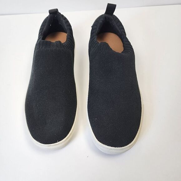 TORRID WOMEN'S STRETCH KNIT SLIP ON SNEAKERS SIZE 6 1/2 WW - Picture 1 of 9